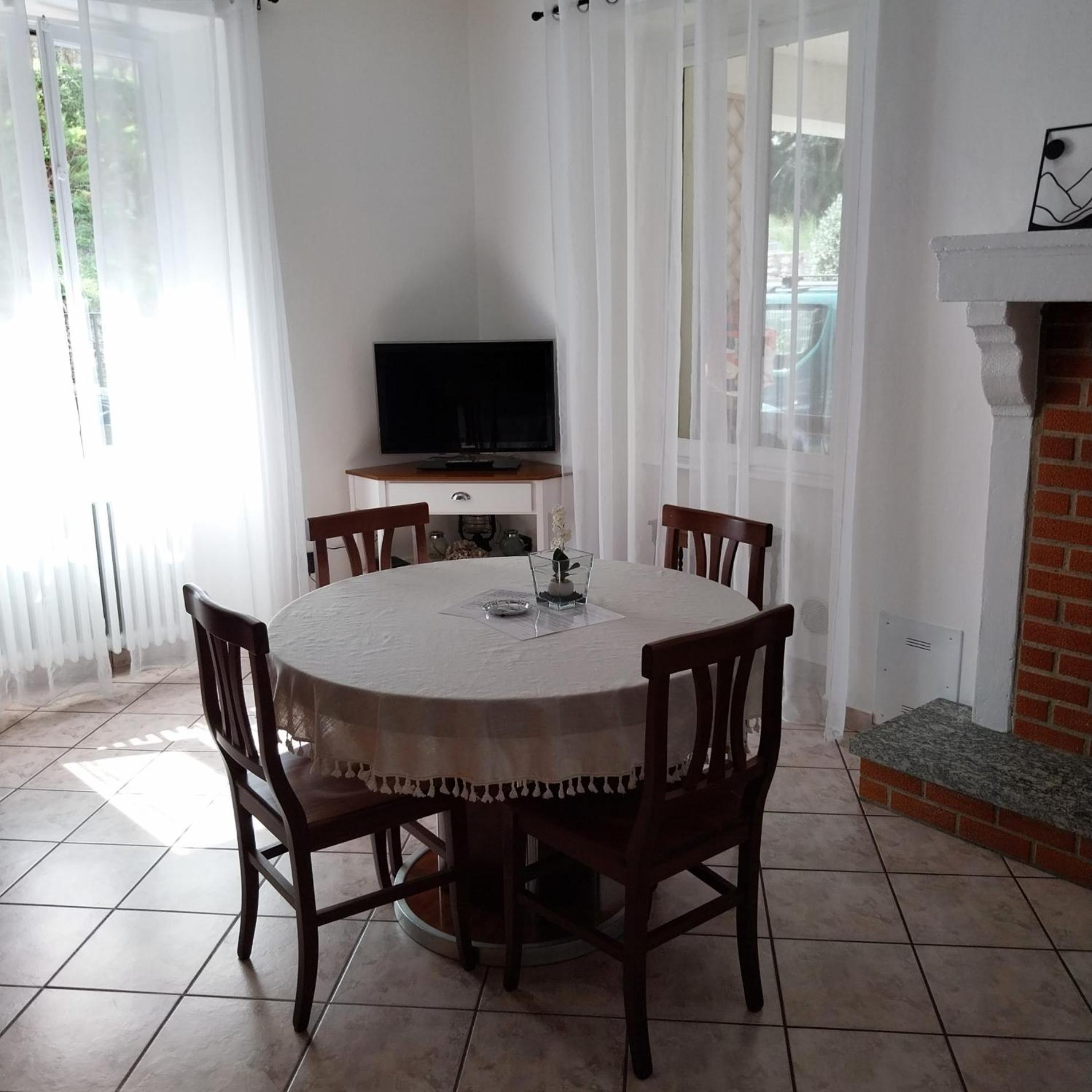 Casa Peppo Apartment เลซเซโน ภายนอก รูปภาพ